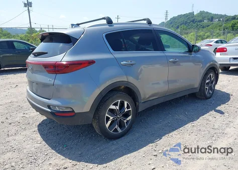 2021 Kia Sportage Ex z USA, uszkodzony, nr VIN KNDPNCAC9M7896788